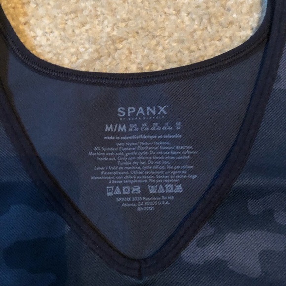 SPANX Look at Me Now Seamless Crop Top NWOT - Picture 13 of 14